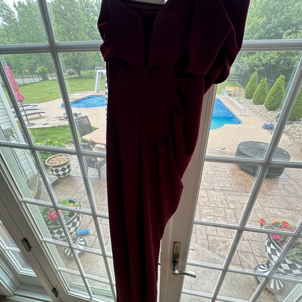 David's Bridal Red Asymmetrical One Shoulder Gown - Picture 4 of 5